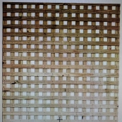 4'X8' SQUARE SYP ACQ HVY DTY
FORTRESS LATTICE 
= SQUARE PATTERN
= 1" THICK  1 1/2" OPENINGS = 
IN CC ONLY