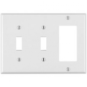 76073 3 TOGGLE SWITCHES WHT.S/G 
CLO